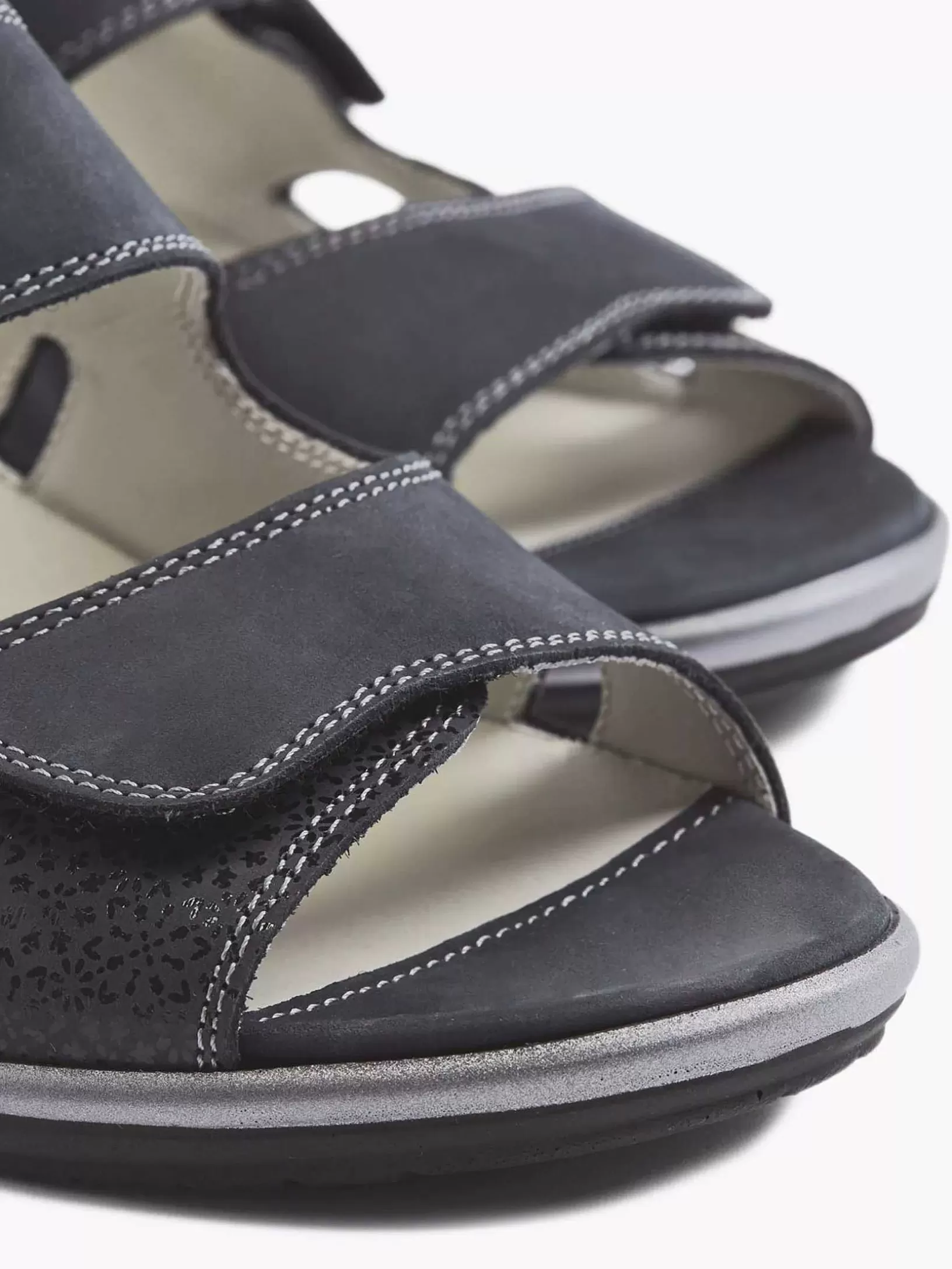 donkerblauwe_leren_sandaal_5-1.webp Dames Medicus Donkerblauwe Leren Sandaal