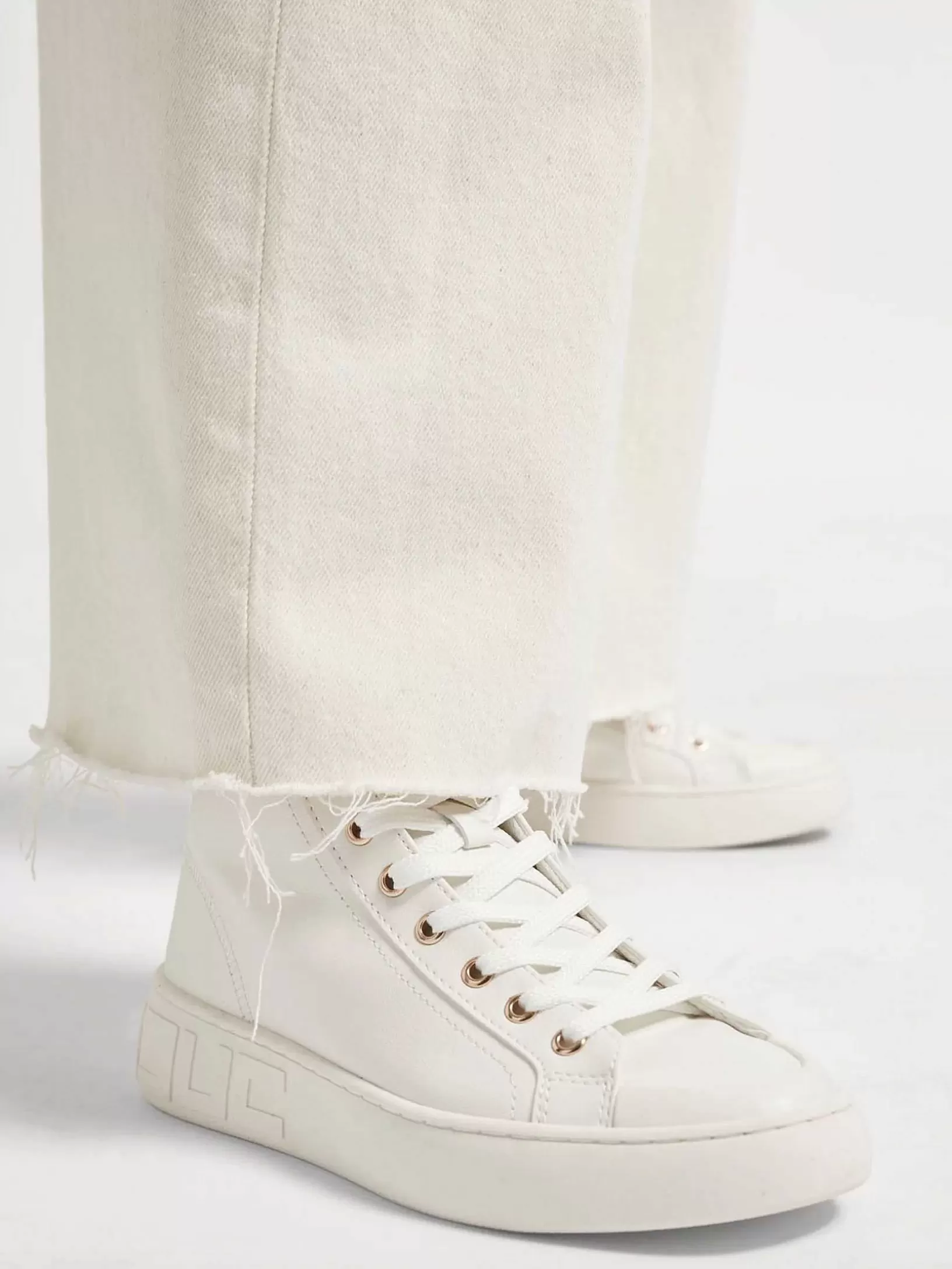 witte_hoge_sneaker_4-3.webp Dames Graceland Witte Hoge Sneaker