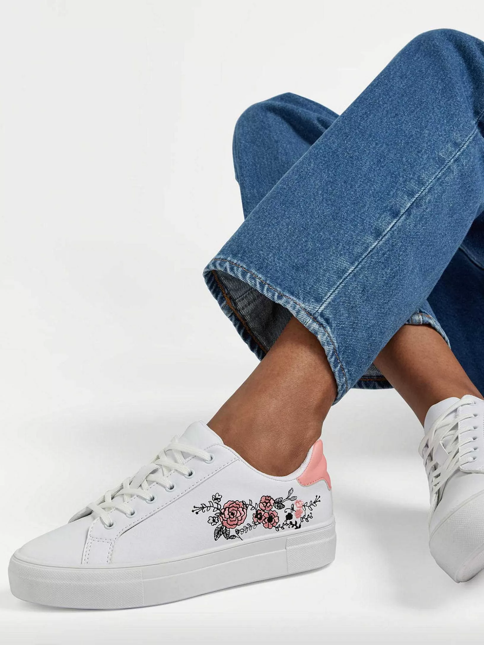 witte_sneaker_roze_bloemen_4.webp Dames Graceland Witte Sneaker Roze Bloemen