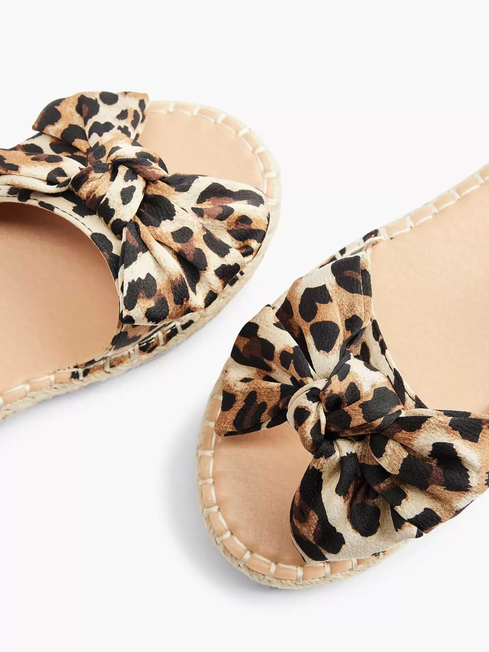 zwarte_sandaal_2-24.webp Dames Graceland Zwarte Sandaal